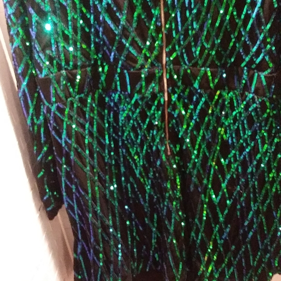 For Curvy Girls. Sequined Knit Mini NWT - Picture 11 of 14